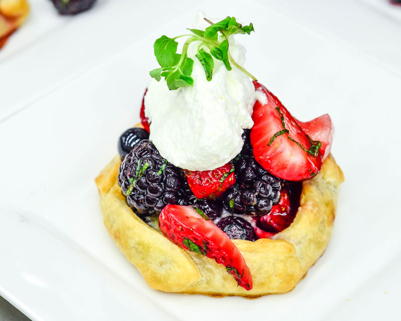 The Statement Dessert: Showpieces That Steal the Spotlight - Miami catering